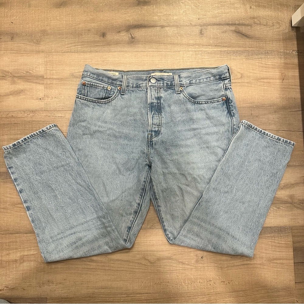 Levi’s Wedgie Straight Jean